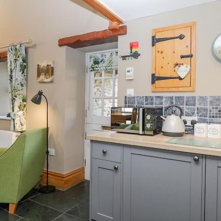 Thimble Cottage Ulverston Extérieur photo