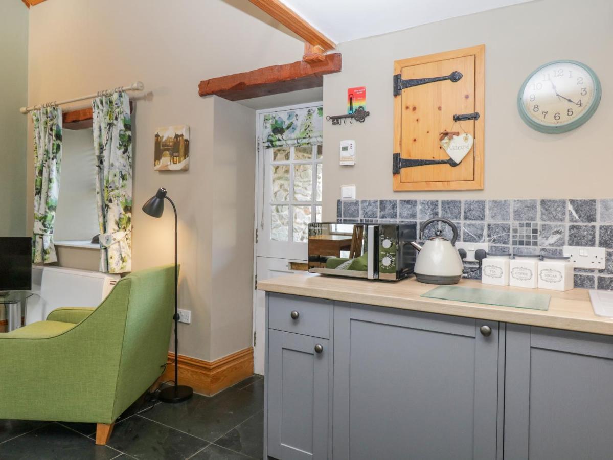 Thimble Cottage Ulverston Extérieur photo